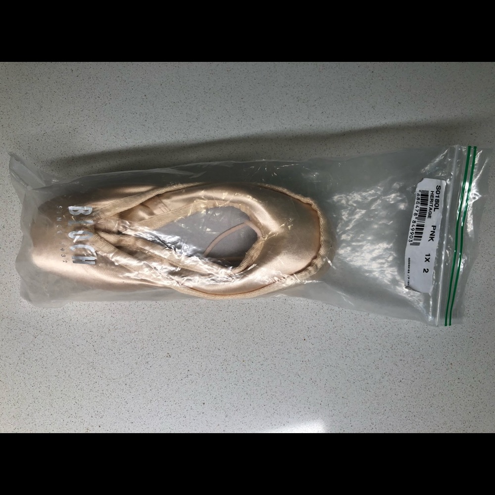 Bloch heritage pointe shoes new size 2 (1X), ballet pink